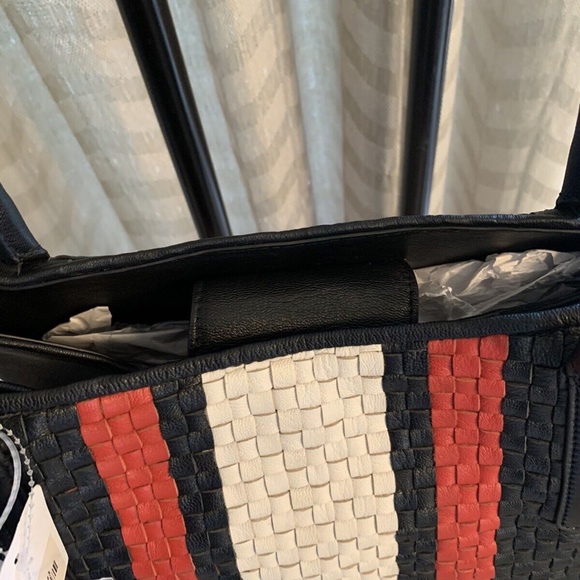 CLEVER CARRIAGE CASABLANCA HANDBRAIDED STUNNING PURSE $425 RETAIL NEW W/ BAG - Picture 5 of 8